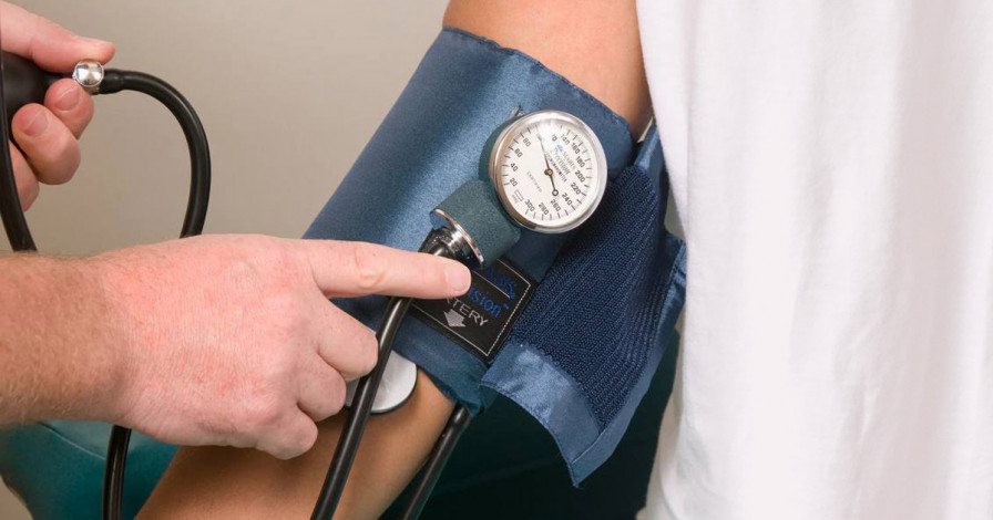 Vysoký krvný tlak alebo hypertenzia: Ako sa prejavuje a lieči?